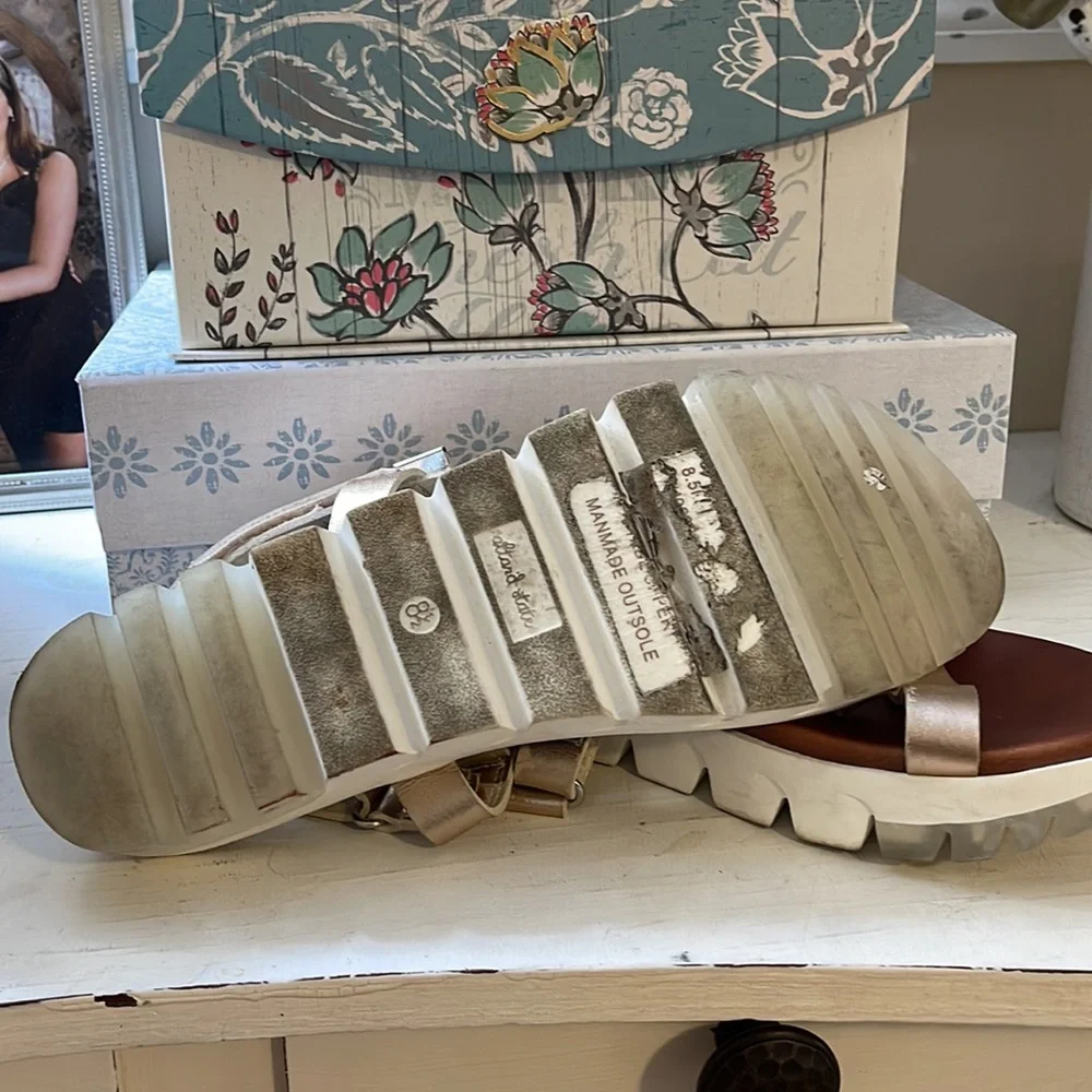 Altar’d State gold sandals - Picture 2 of 4